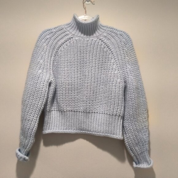 H&M chunky knit turtleneck sweater light blue color cropped fit size XS - Picture 1 of 4